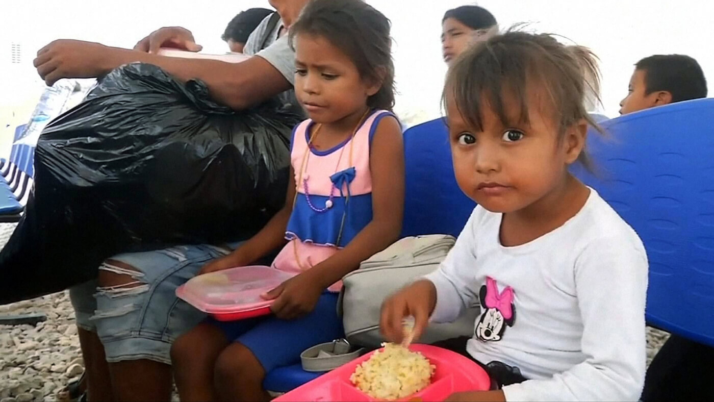 Thousands of Stateless Venezuelan Children Stranded in Colombia